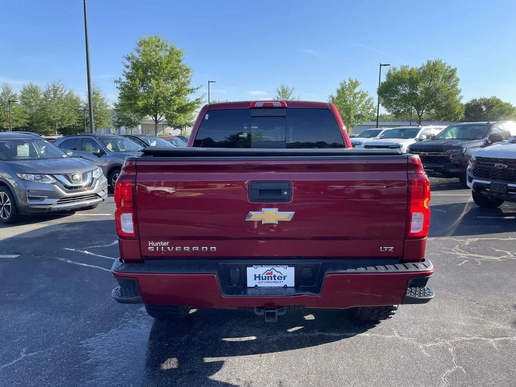 Used 2018 CAJUN RED TINTCOAT Chevrolet LTZ image 5