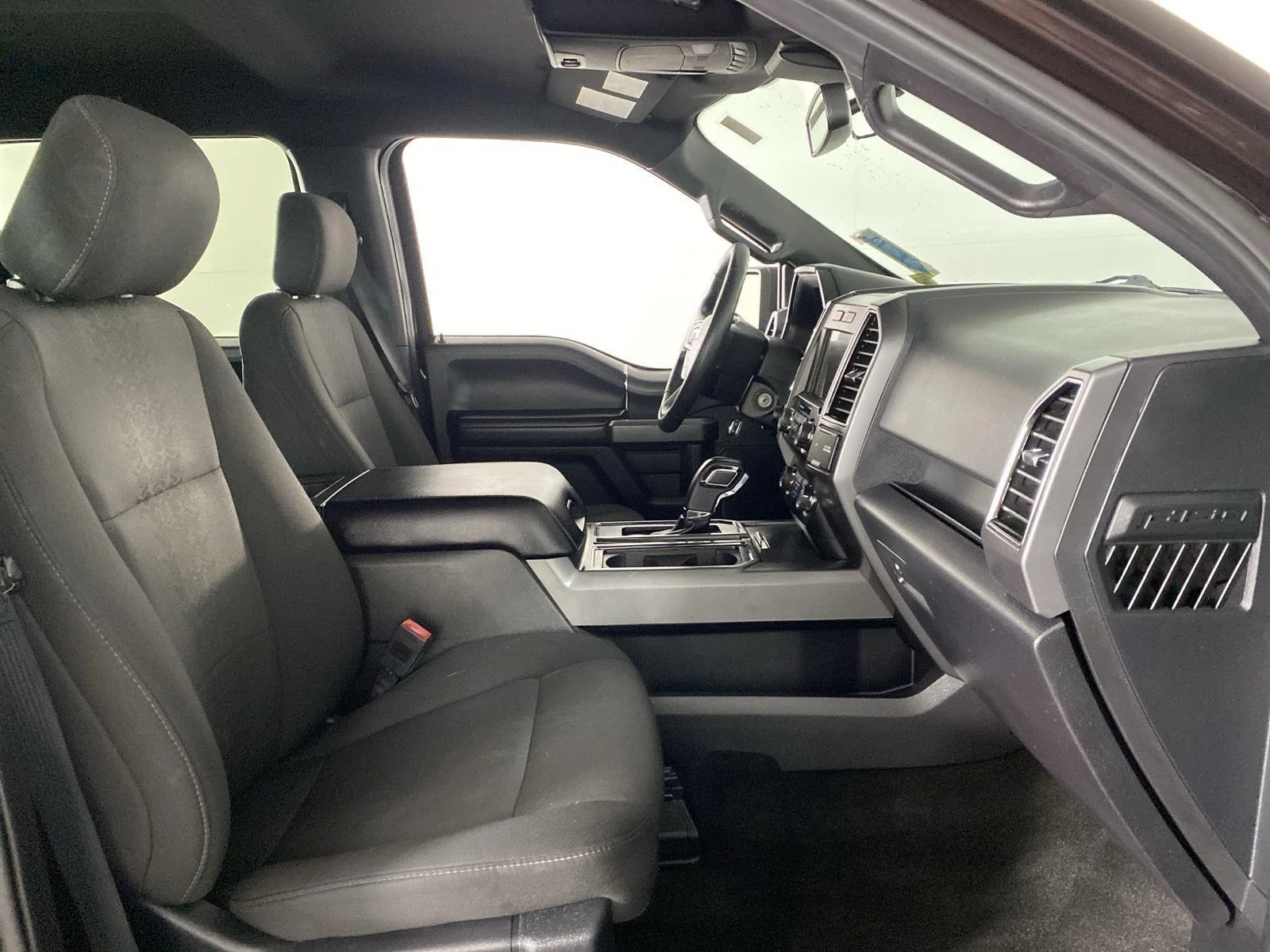 Used 2019 Magma Red Ford XLT image 28