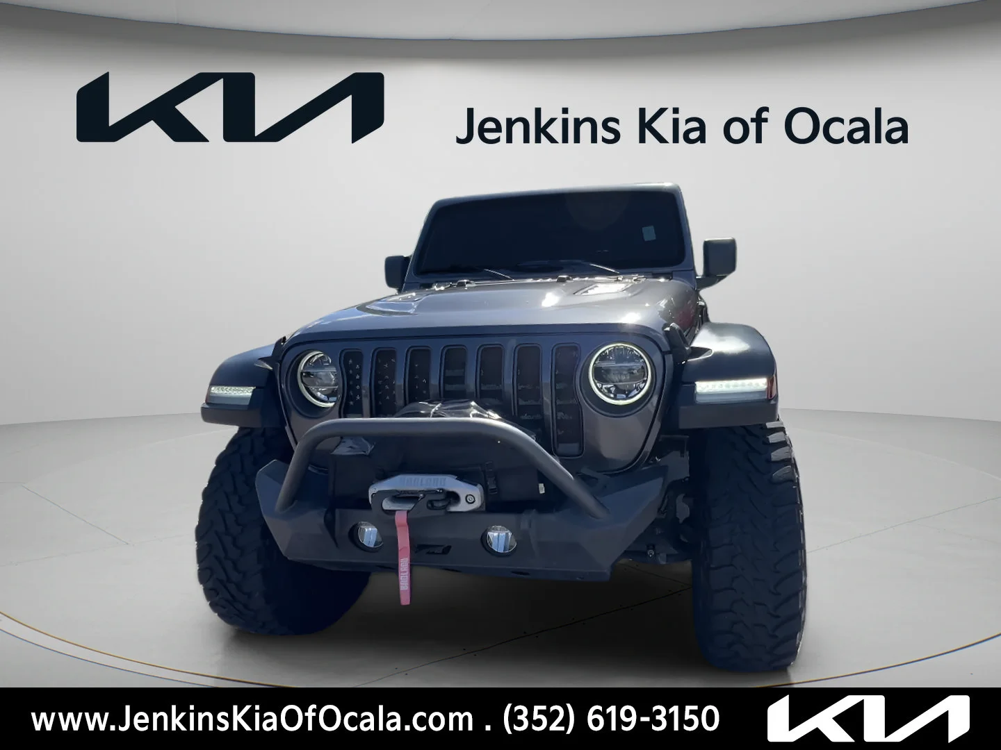 Used 2020 Granite Crystal Metallic Clearcoat Jeep Rubicon image 2