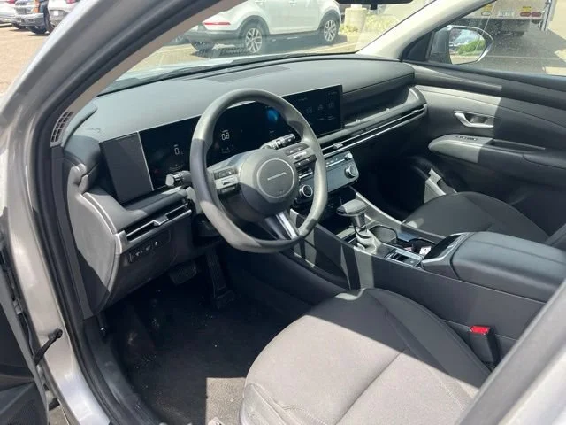 Used 2025 Shimmering Silver Hyundai SEL image 17