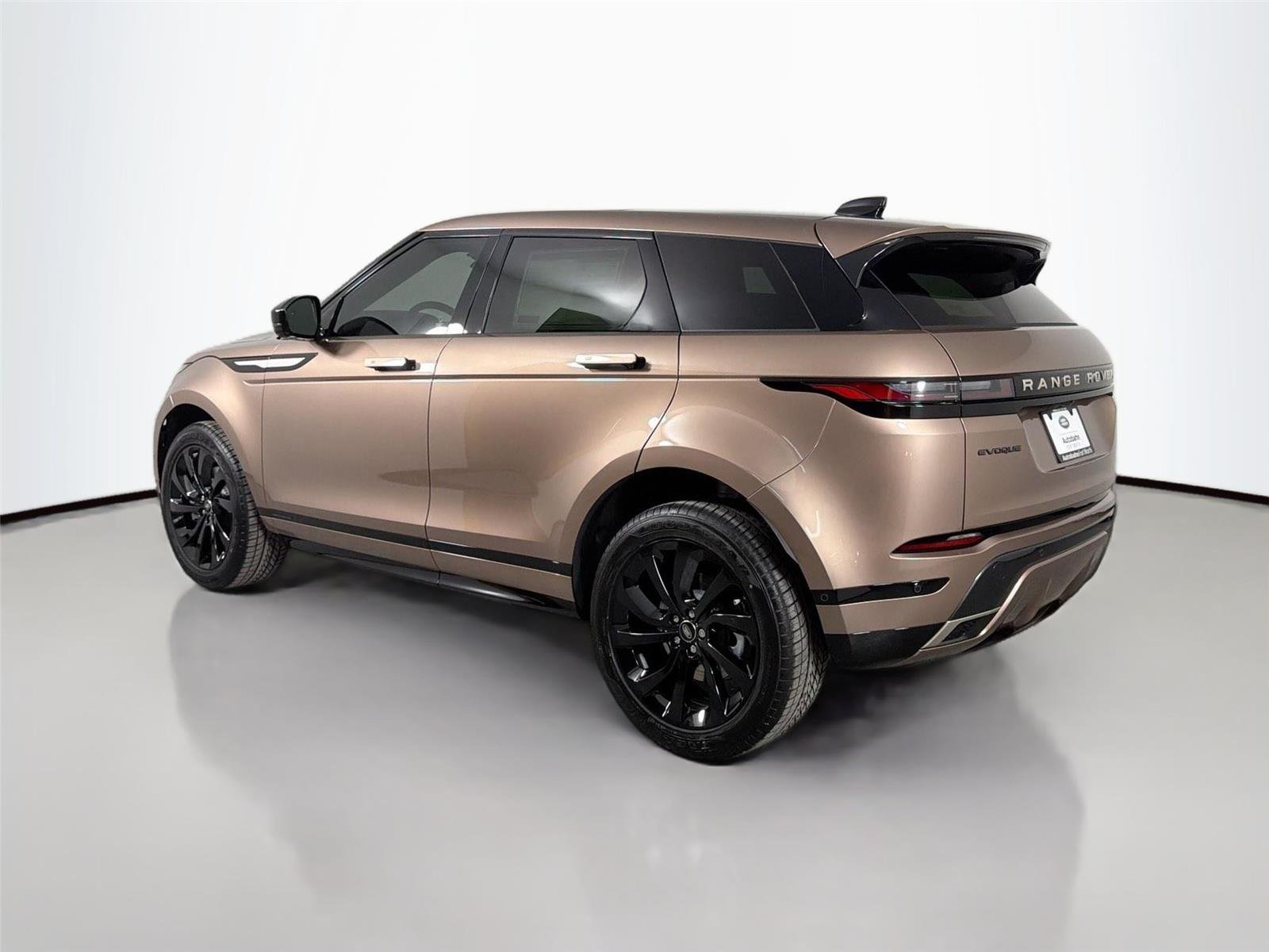 New 2026 Corinthian Bronze LAND ROVER Hoxton Edition P250 image 7