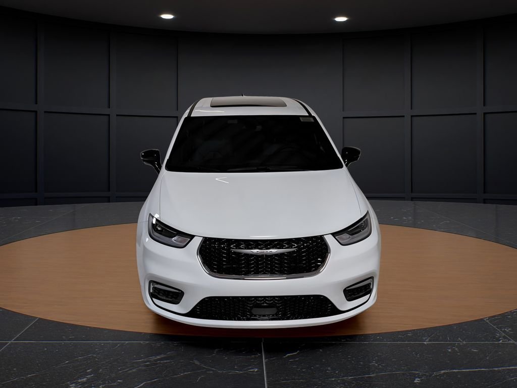 New 2026 Bright White Clear-Coat Exterior Paint Chrysler Select image 2