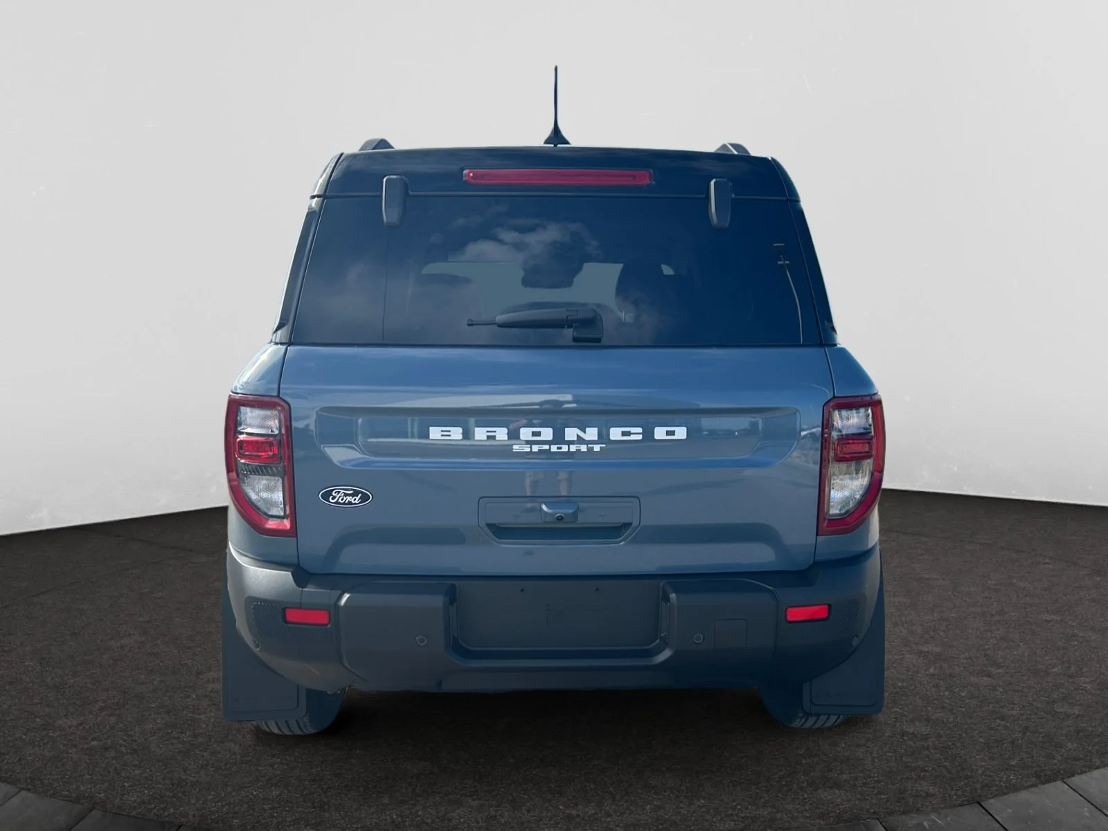 New 2026 Azure Grey Metallic Tri-Coat Ford Outer Banks image 4