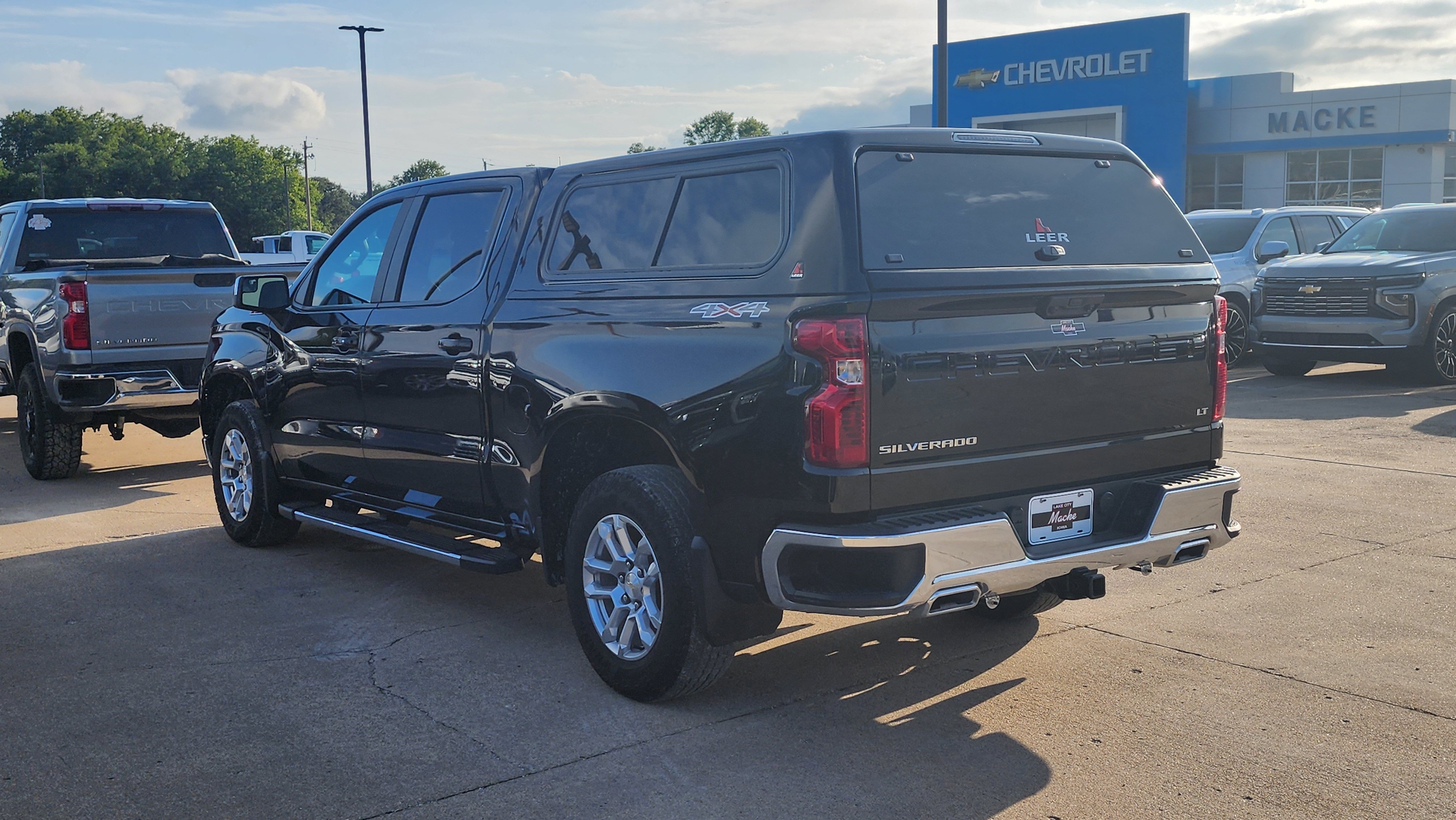 2023 Chevrolet Silverado 1500 LT - Photo 6
