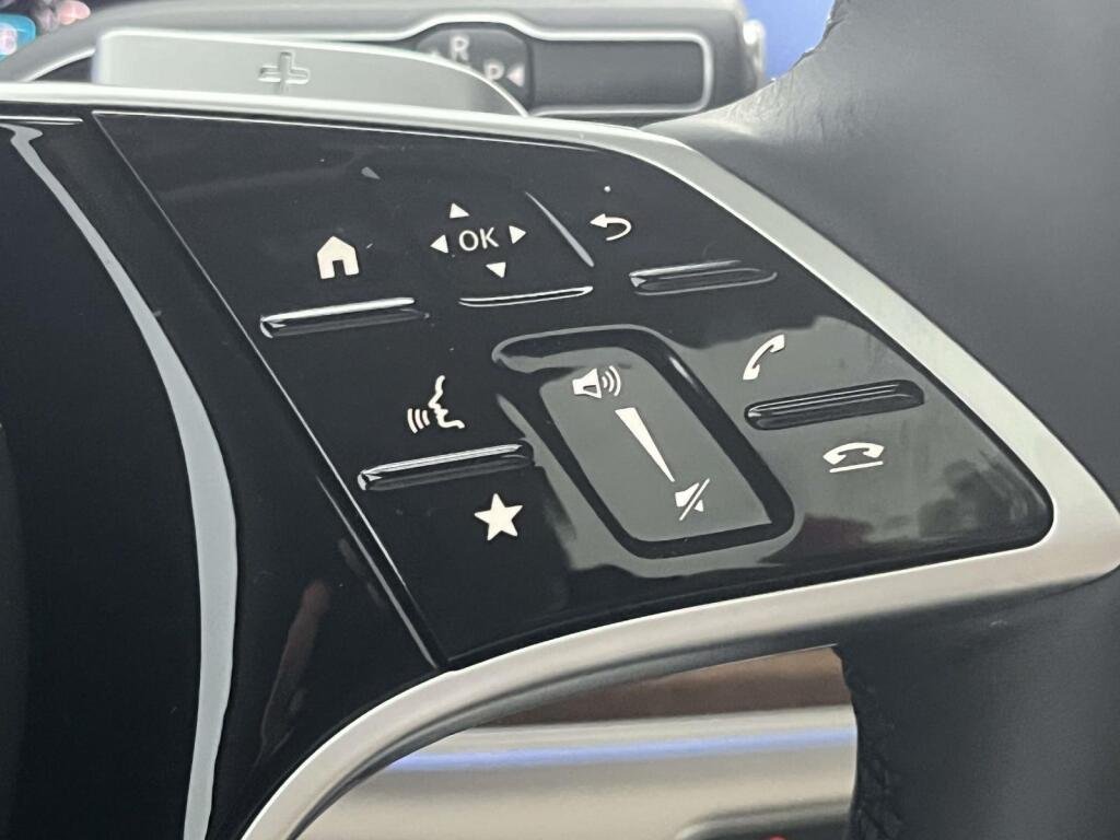 New 2026 Night Black Mercedes-Benz GLA 250 image 35
