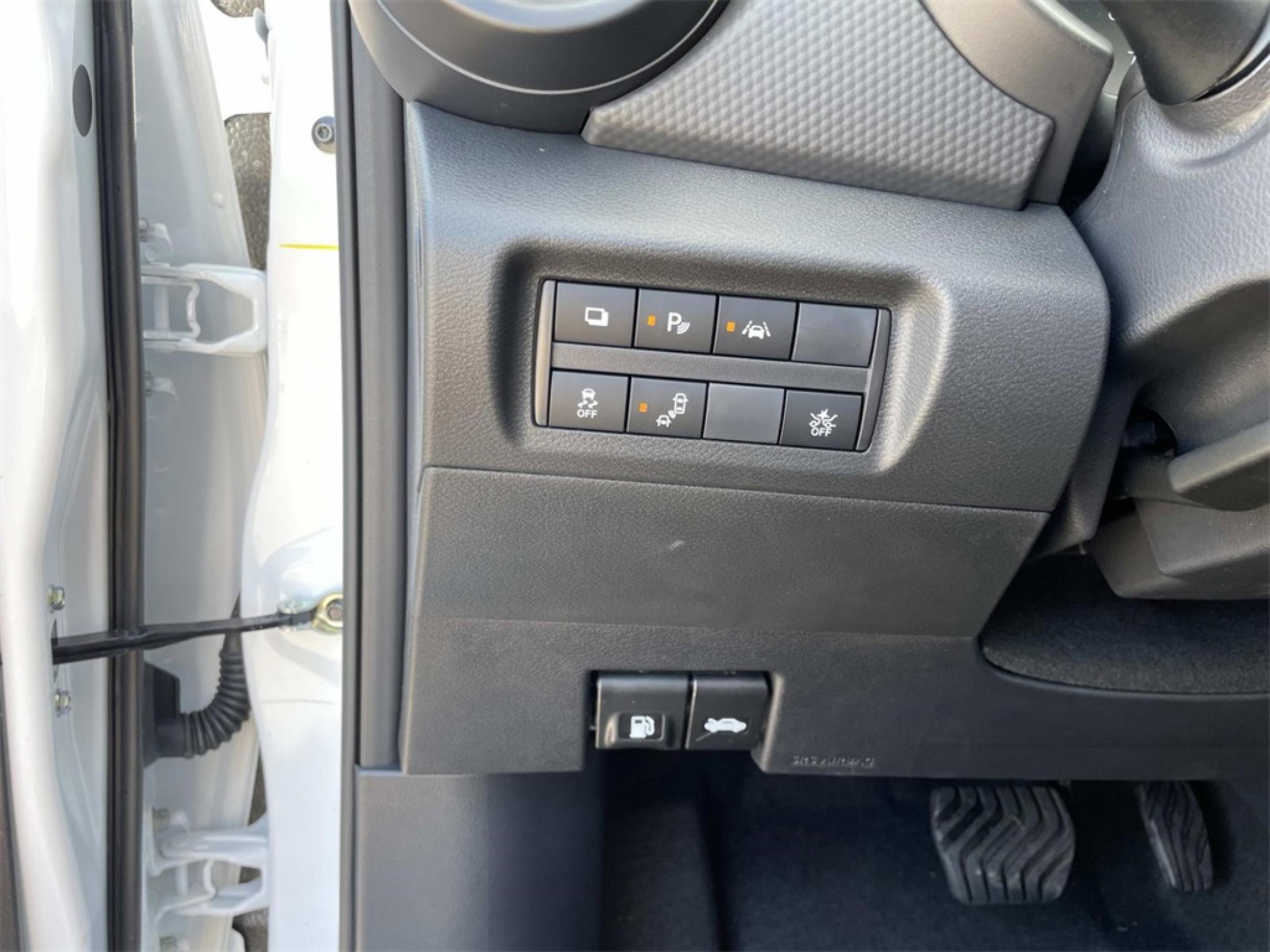 2025 Nissan KICKS PLAY Base - Photo 13
