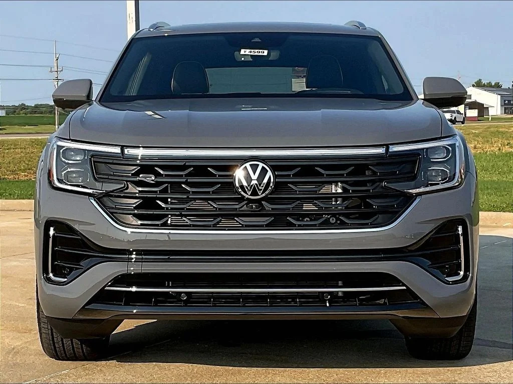 New 2026 Gray Volkswagen 2.0T SEL Premium R-Line image 8