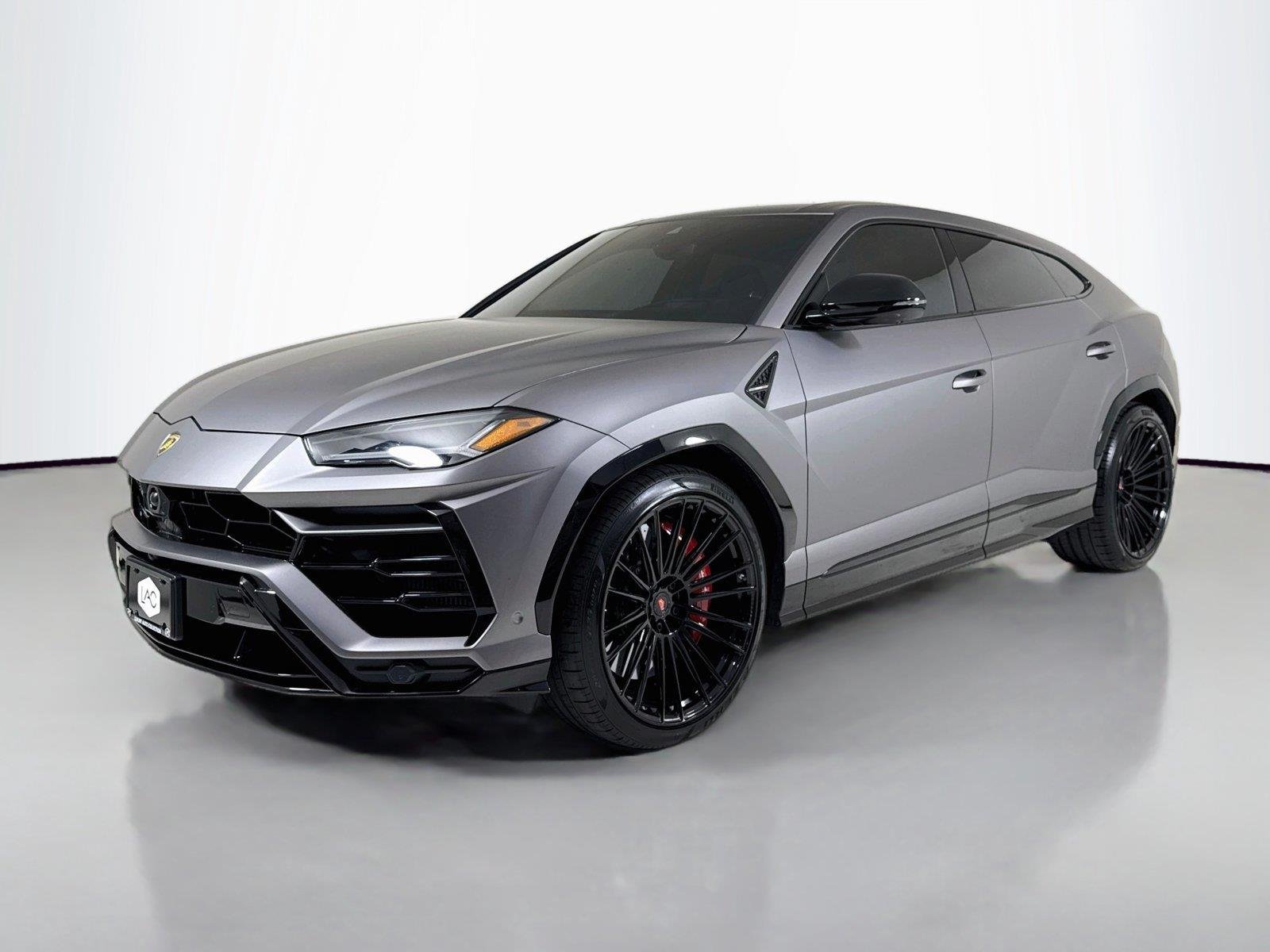 Used 2022 Grigio Nimbus Matt/Verde Scandal Lamborghini Graphite Capsule image 10
