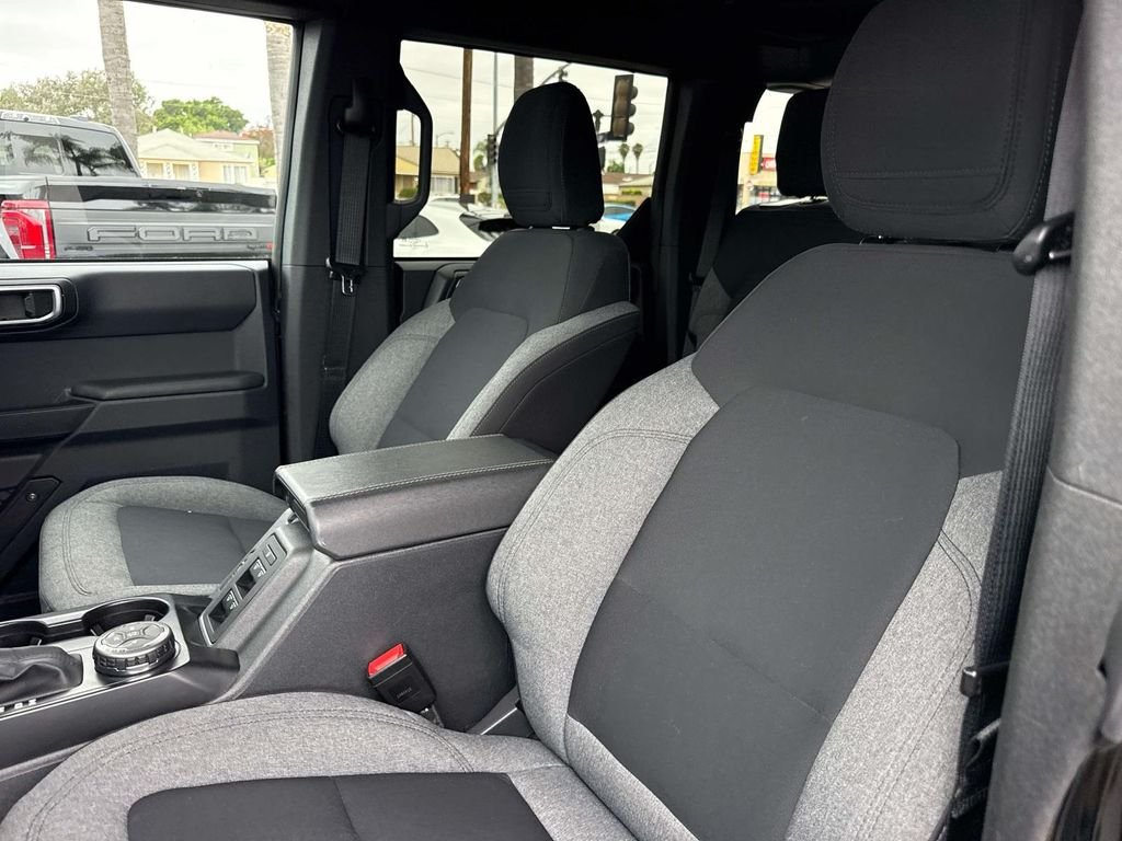 Certified Used 2025 Shadow Black Ford Big Bend image 24