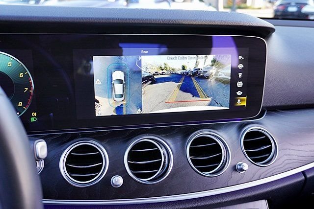 Used 2022  Mercedes-Benz E 350 image 27