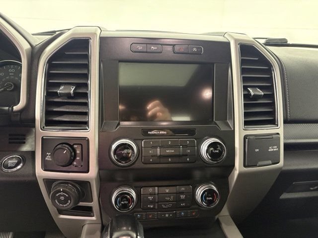 Used 2019 Black Ford Lariat image 28