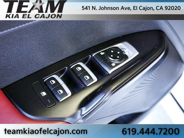 Used 2024 White Kia GT-Line image 25