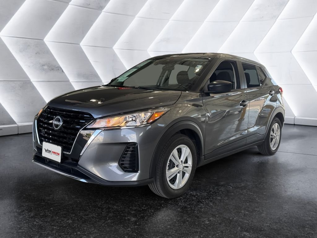 Used 2025 Gray Nissan S image 3