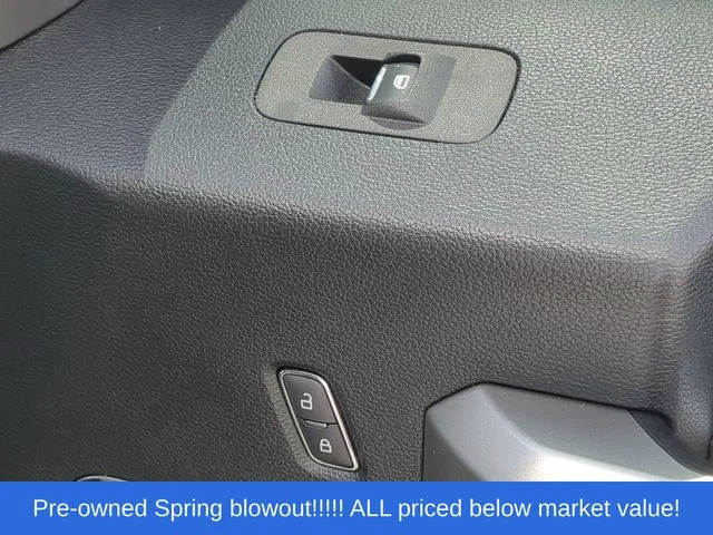 Used 2021 White Ford Lariat image 46