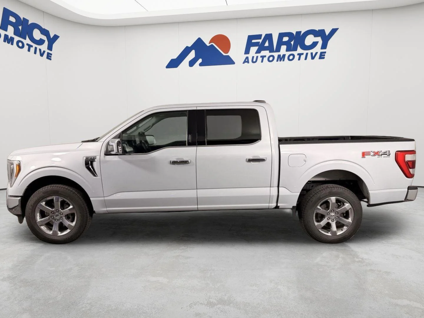 Used 2022 Space White Ford LARIAT image 2