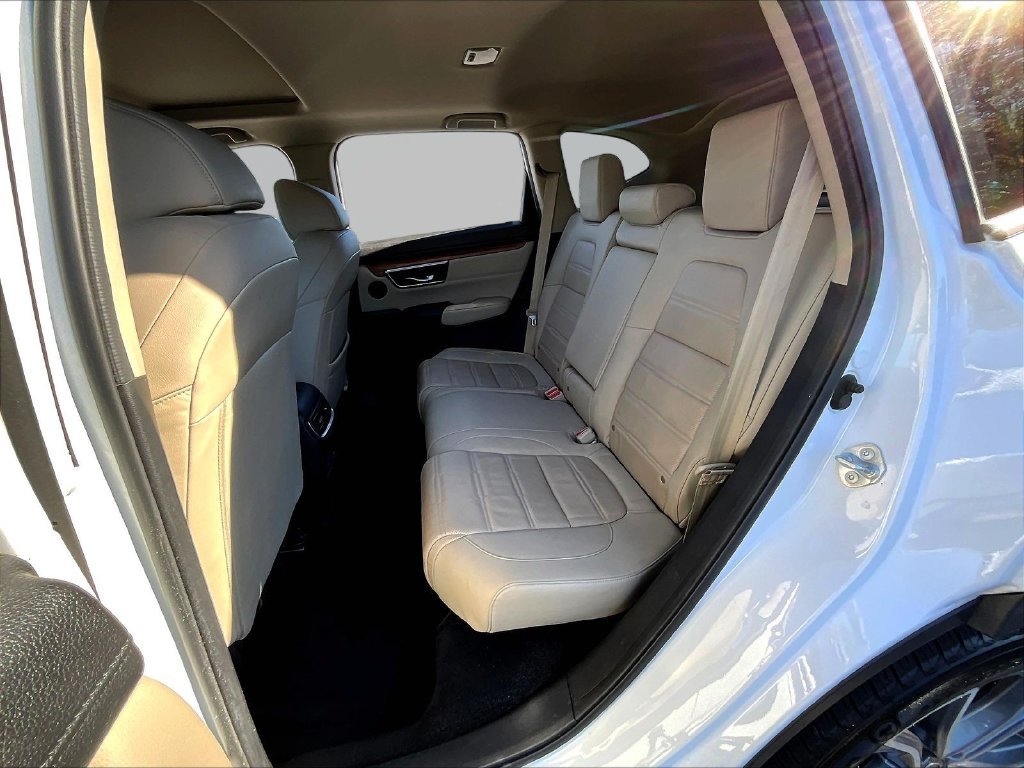 Used 2021 White Honda Touring image 23