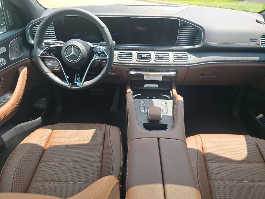 New 2026 MANUFAKTUR Moonlight White Metallic Mercedes-Benz GLE 450 Coupe image 62
