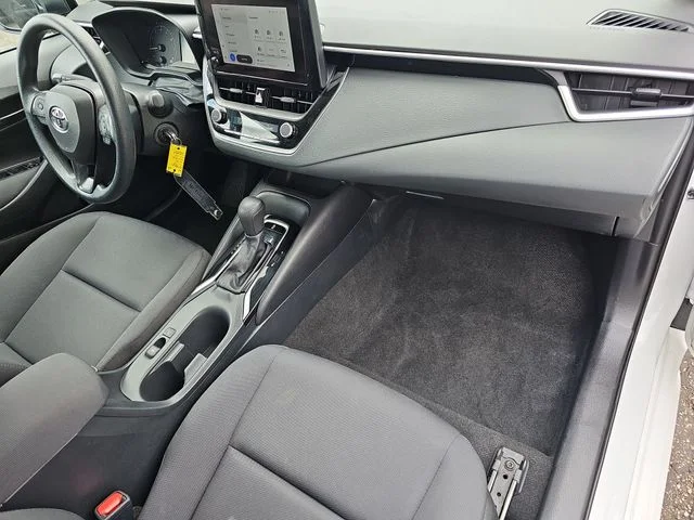 Used 2023 White Toyota LE image 27