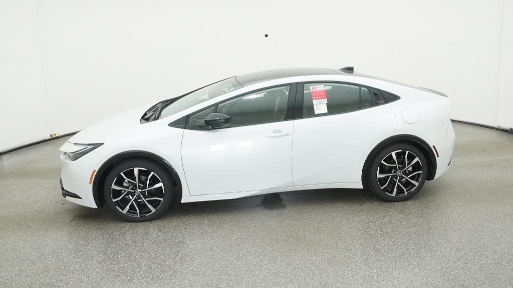 2026 Toyota Prius Plug-in Hybrid XSE - Photo 7