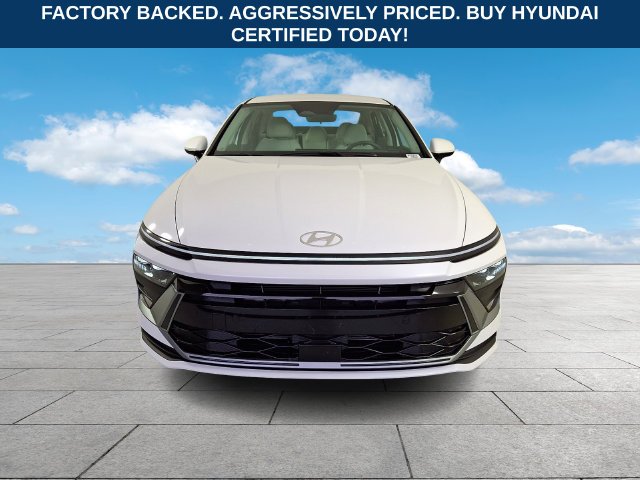 Certified Used 2026 White Hyundai SE image 3