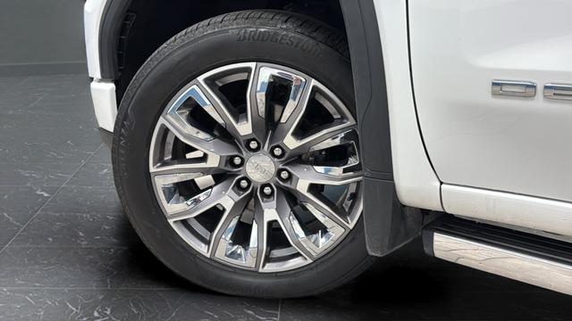 Used 2024 Summit White GMC Denali image 39