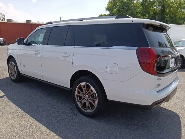 New 2027 Star White Metallic Tri-Coat Ford MAX King Ranch® image 5
