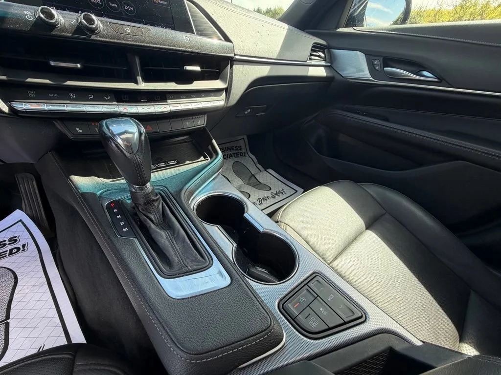 Used 2020 BLACK RAVEN Cadillac Premium Luxury image 29