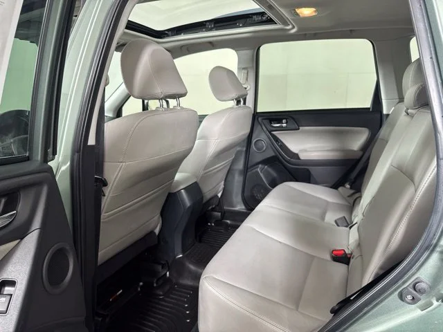Used 2015 Green Subaru 2.5i Limited image 12