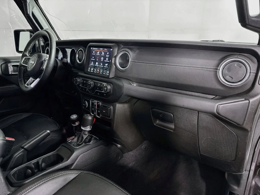 Used 2023 Gray Jeep Sahara 4xe image 36