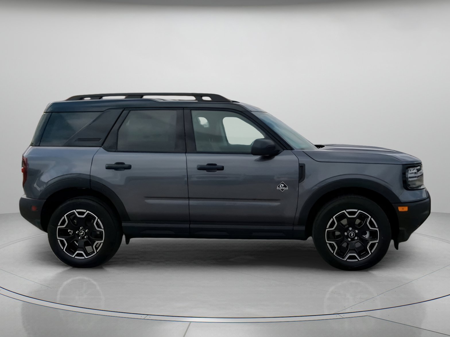 New 2026 Carbonized Gray Metallic Ford Outer Banks® image 30