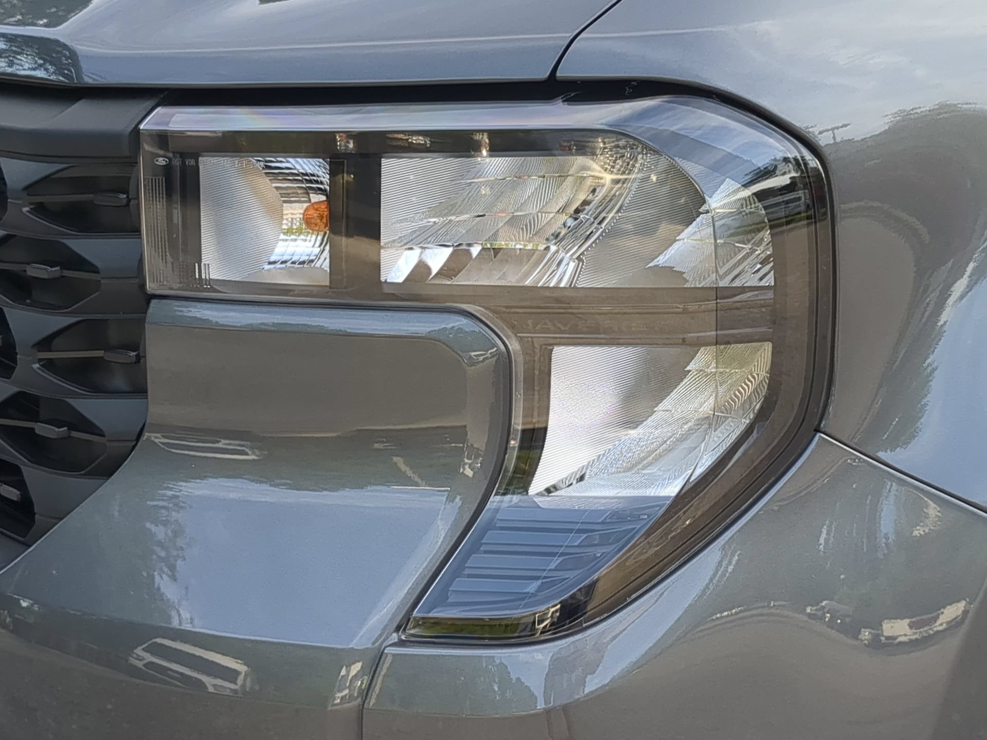 New 2026 Carbonized Gray Metallic Ford XLT image 41