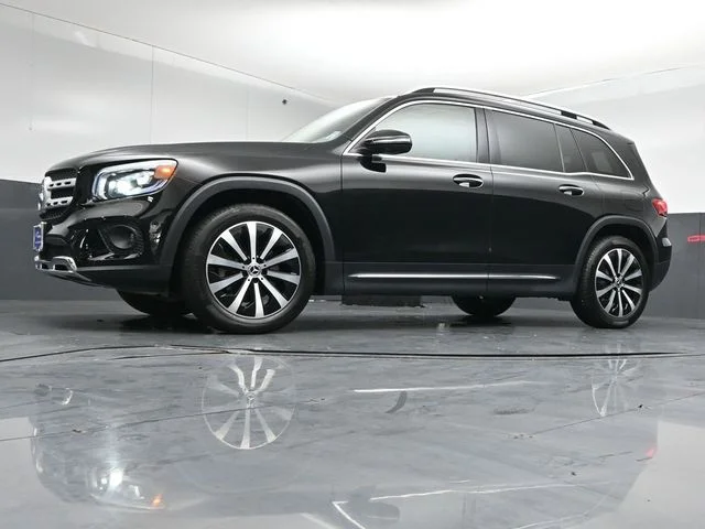 Certified Used 2023 Midnight Black Mercedes-Benz GLB 250 image 40