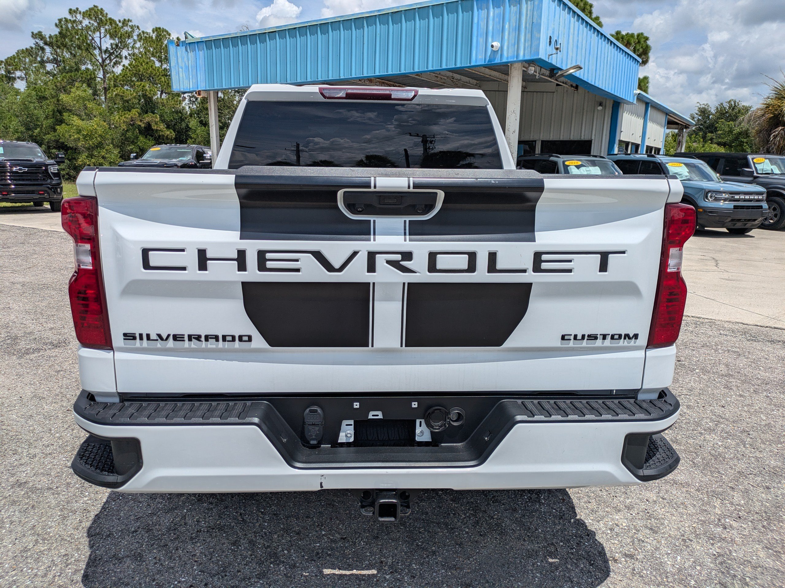 Used 2023 Summit White Chevrolet Custom image 5