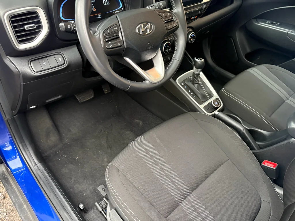 Used 2025 Intense Blue Hyundai SEL image 27