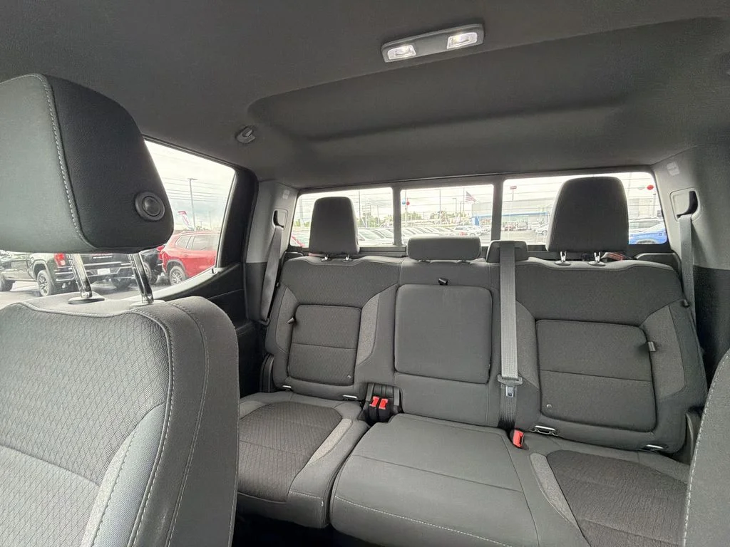 Used 2020 Silver Chevrolet RST image 27