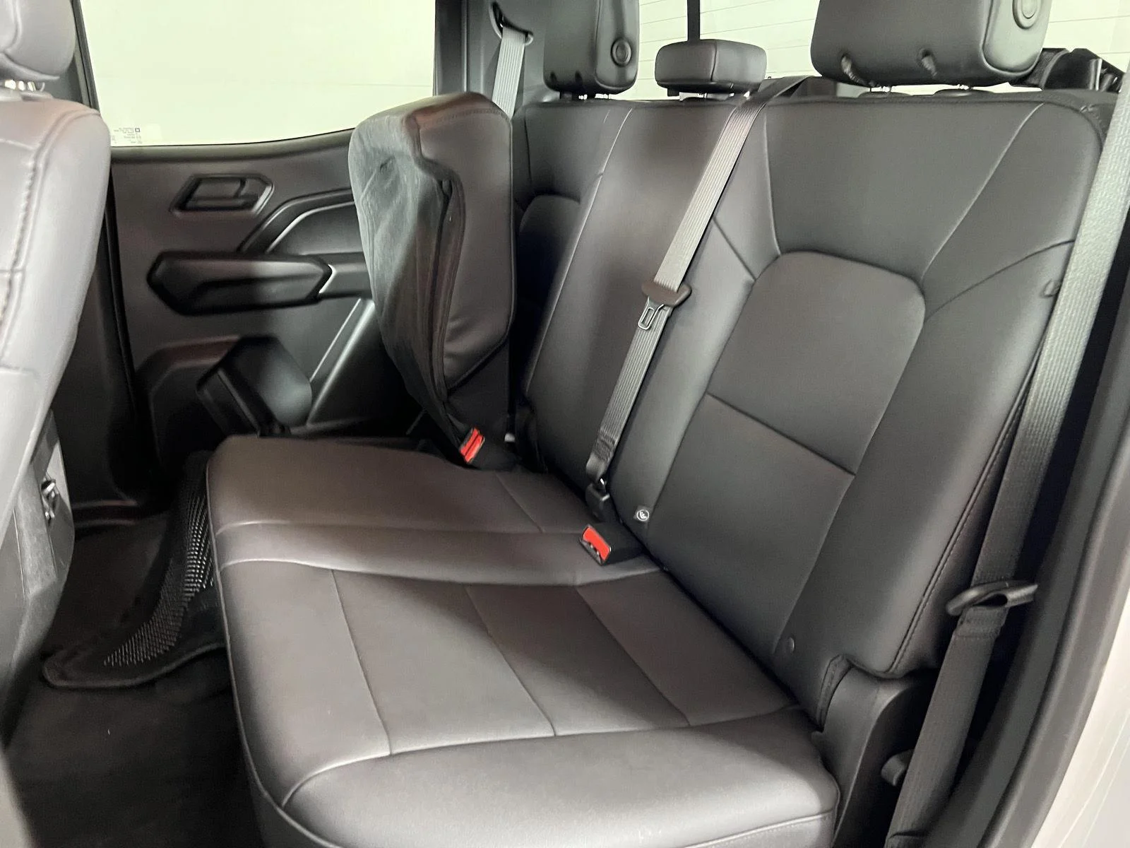 New 2026 Summit White Chevrolet Trail Boss image 5
