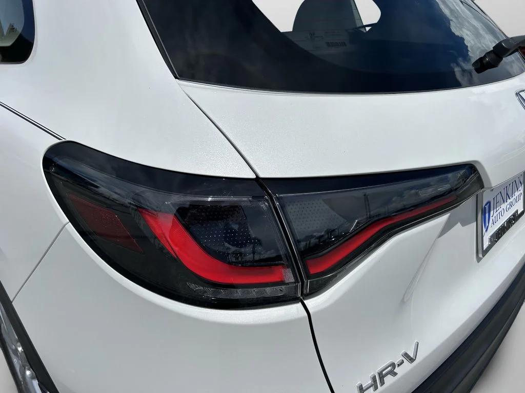 Used 2025 White Honda LX image 14