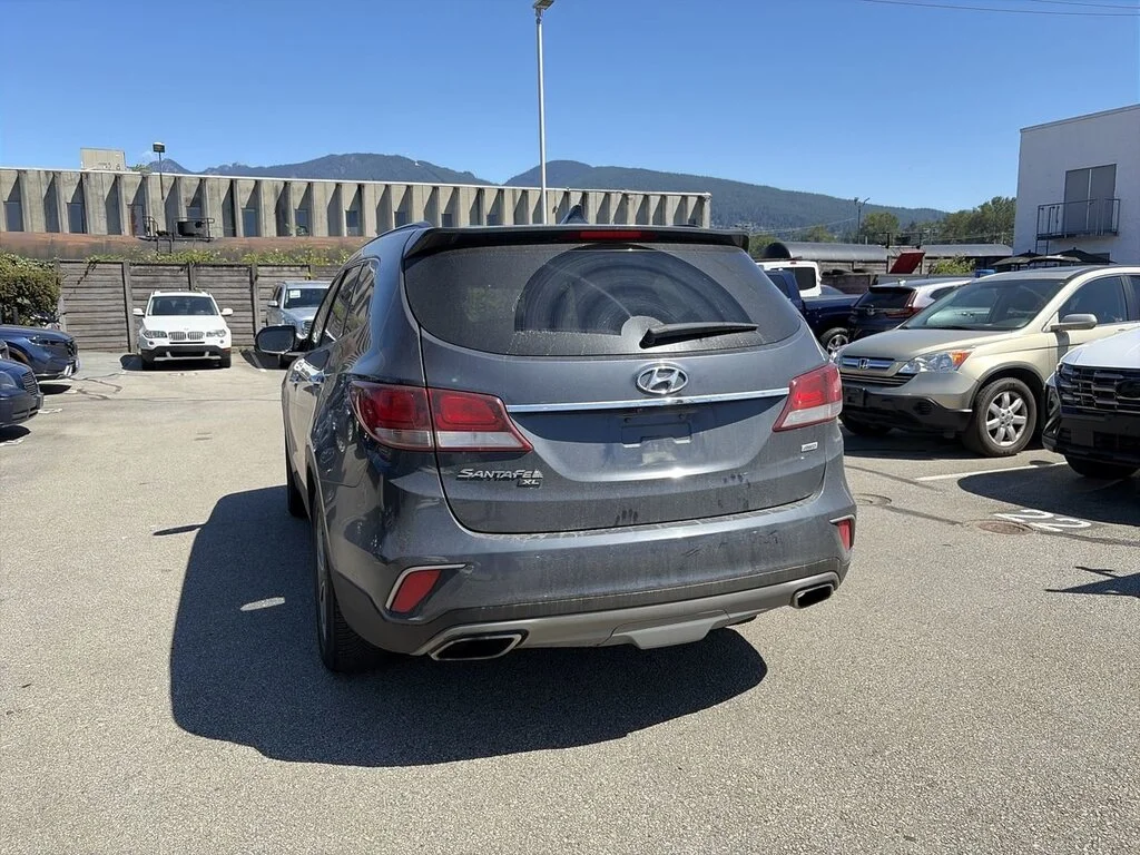 Used 2019 Iron Frost Hyundai AWD Essential Dilawri Certified   Local BC   Great image 11