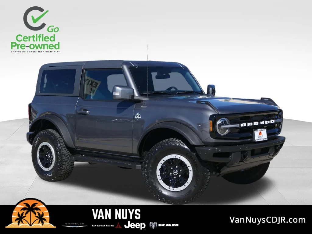 Used 2022 Gray Metallic Ford Outer Banks image 1