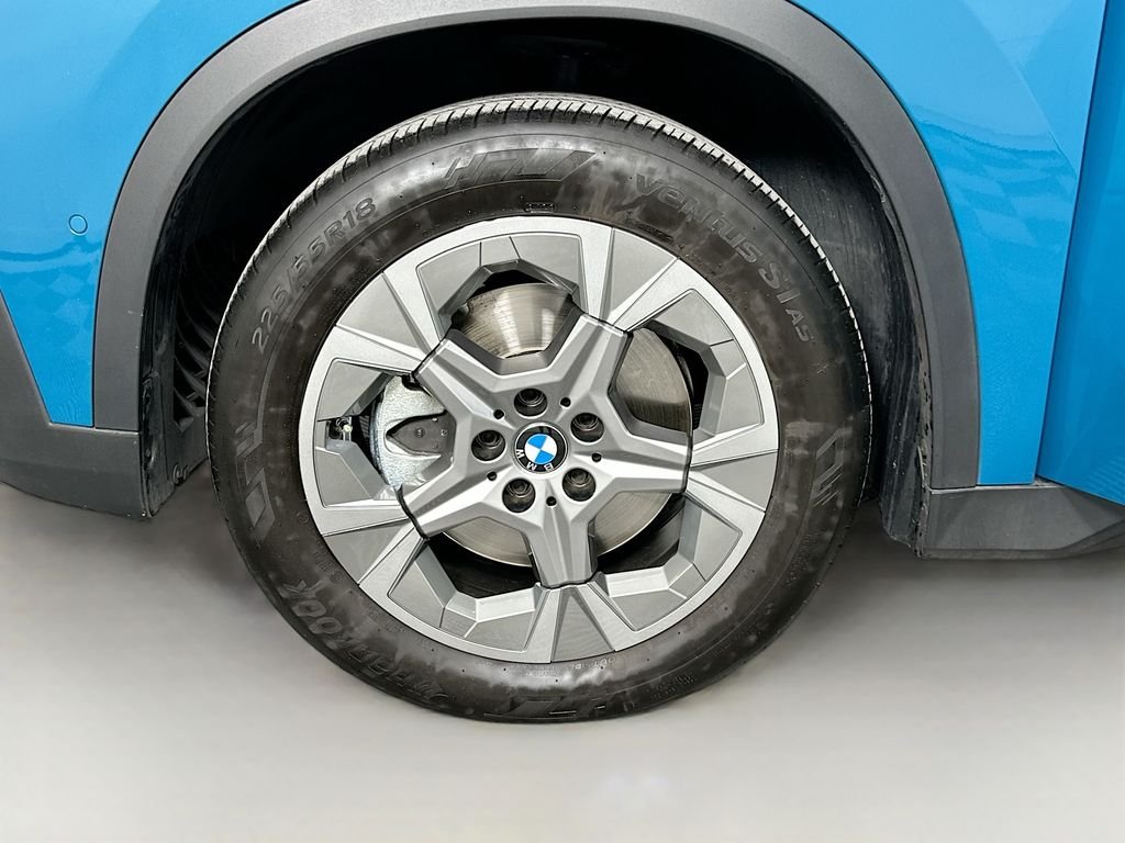 Certified Used 2023 Blue Bay Lagoon Metallic BMW xDrive28i image 31