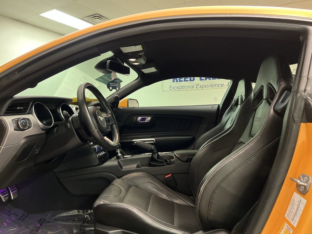 2022 Ford Mustang GT Premium - Photo 11