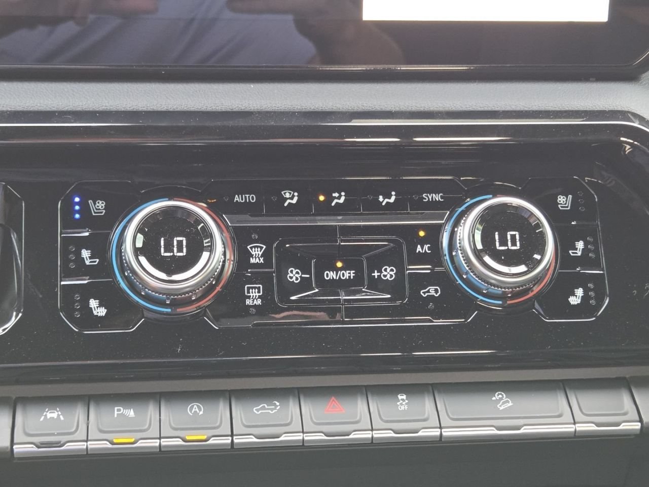 2026 GMC Sierra 1500 AT4 - Photo 34