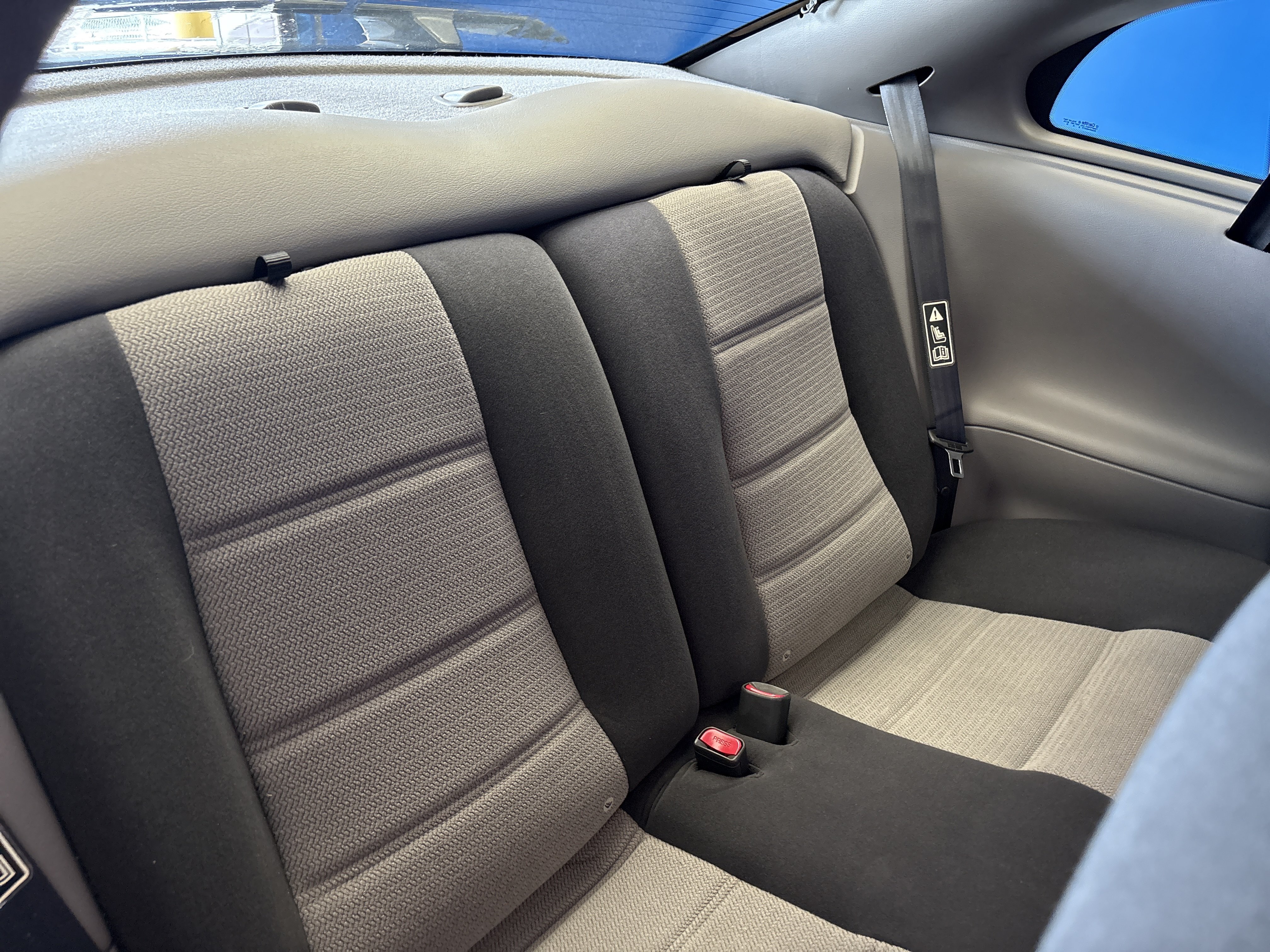 Used 2003 Black Ford Standard image 21