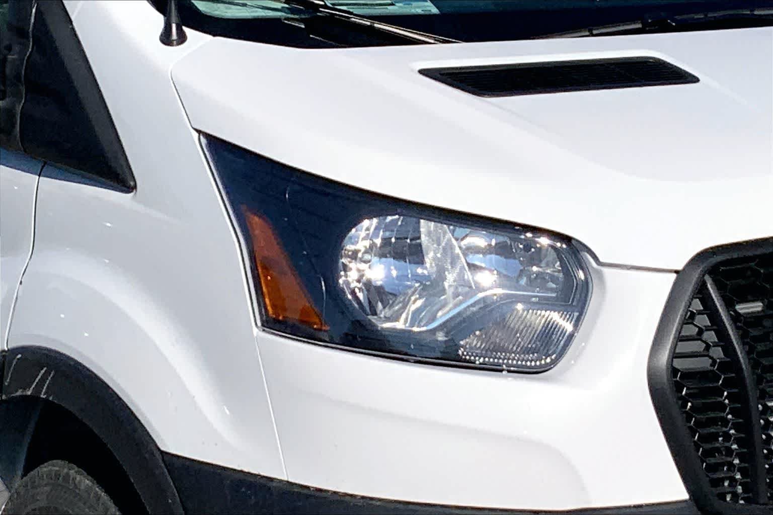 New 2026 Oxford White Ford Cargo Van image 10
