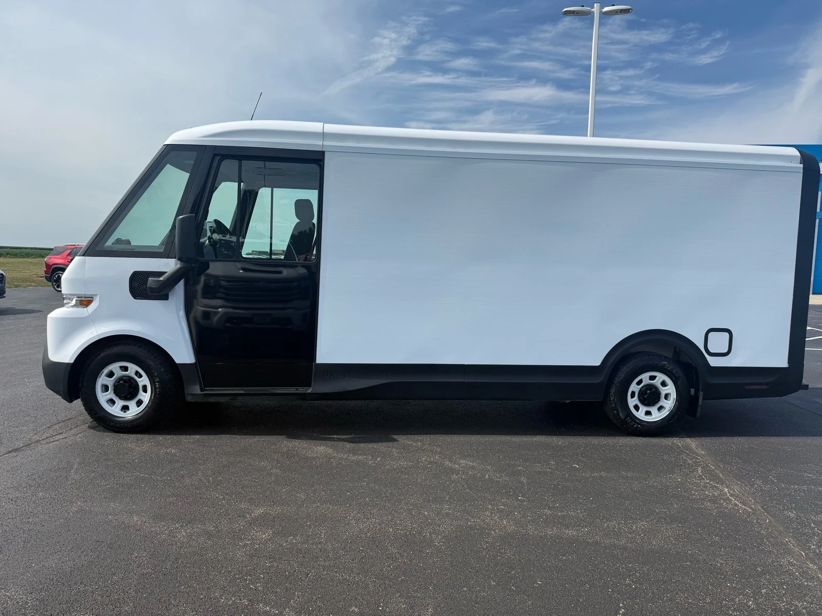 Used 2024 Chevrolet BrightDrop Zevo 600 with VIN 2G5ZJ3TY6R9102940 for sale in Herscher, IL