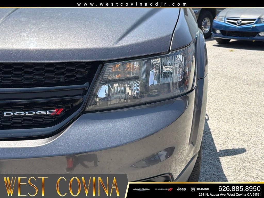Used 2019 Gray Dodge Crossroad image 13