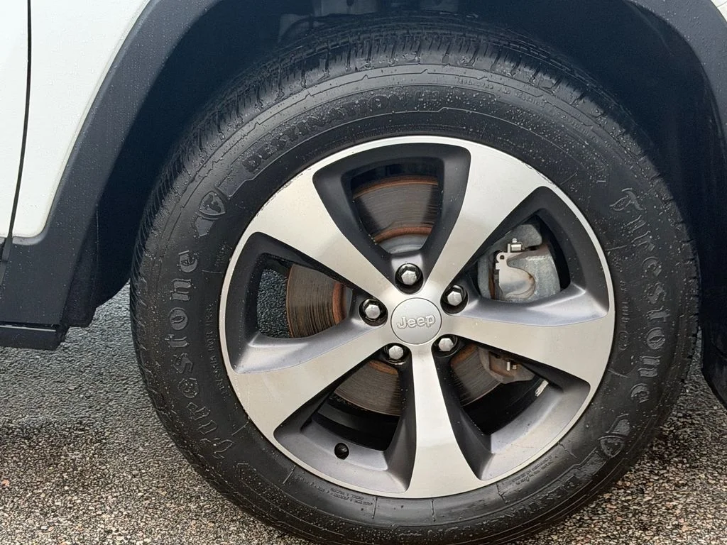Used 2020 White Jeep Limited image 9