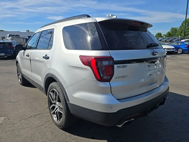 Used 2016 Silver Ford Sport image 5