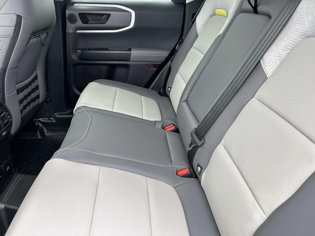 New 2025 Azure Gray Metallic Tri-Coat Ford Badlands® image 15
