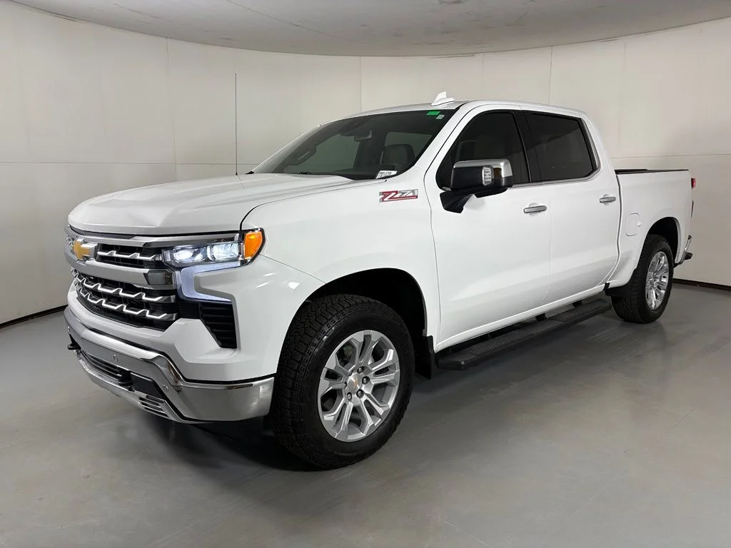 Used 2026 White Chevrolet LTZ image 4